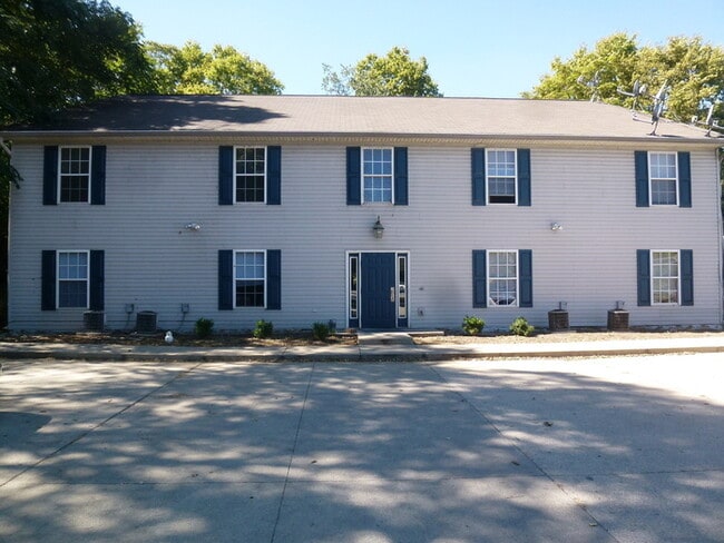 2006 N 4th St in Terre Haute, IN - Building Photo - Building Photo