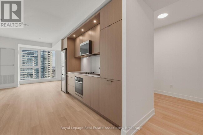 25 Cordova Ave in Toronto, ON - Building Photo - Building Photo