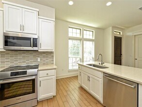 5309 William Holland Ave in Austin, TX - Building Photo - Building Photo