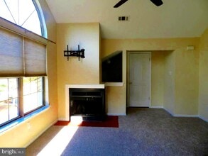 208 Foxmeadow Dr in Royersford, PA - Building Photo - Building Photo