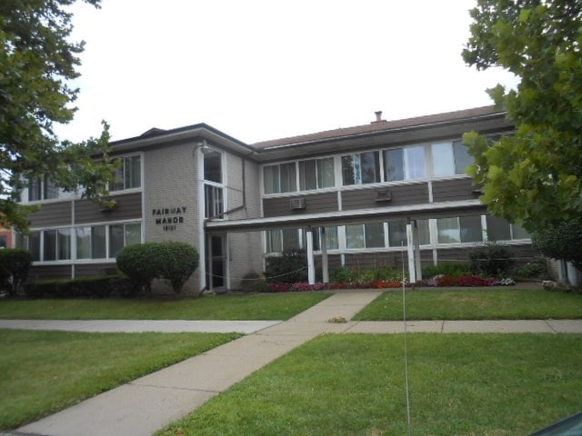 Fairway Manor in Detroit, MI - Foto de edificio