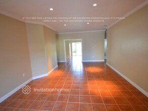13137 SW 143rd Terrace in Miami, FL - Foto de edificio - Building Photo