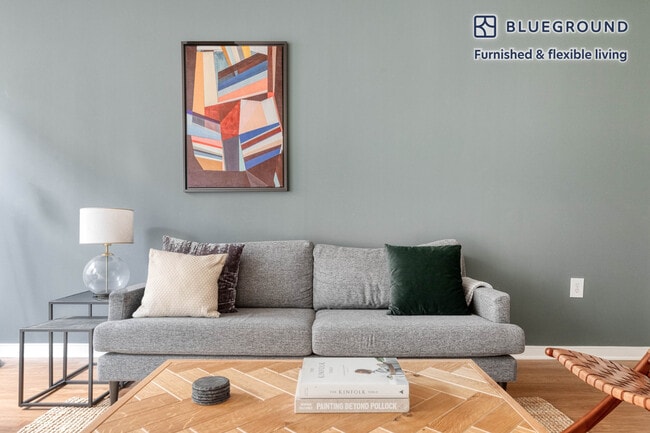 2400 M St NW in Washington, DC - Building Photo - Building Photo