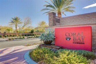 6625 Rocky Reef St in Las Vegas, NV - Building Photo - Building Photo