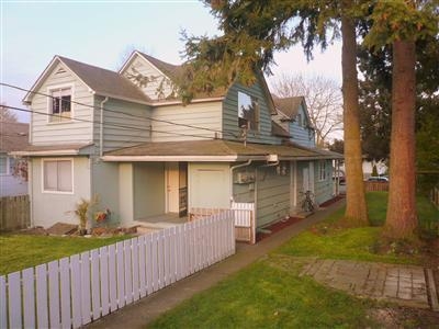 2218 Lombard Ave in Everett, WA - Foto de edificio