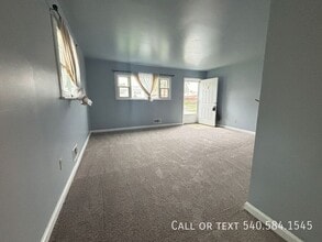4230 Moomaw Ave NW in Roanoke, VA - Building Photo - Building Photo