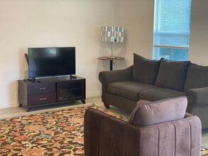 8119 Glenbrook Dr in Houston, TX - Building Photo - Building Photo