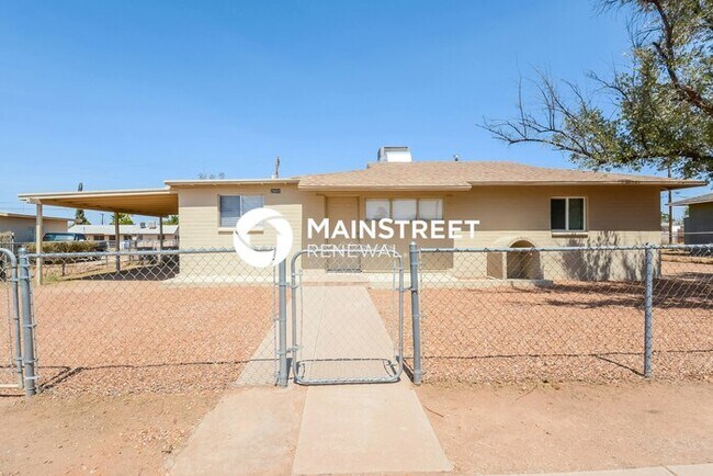 property at 2801 E Coconino Vista