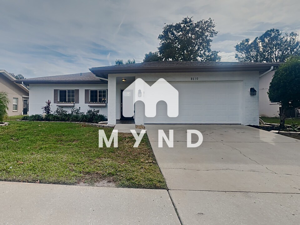 8610 Sagewood Dr in Hudson, FL - Foto de edificio