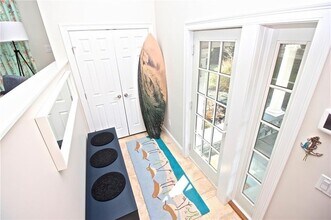 190 Coggeshall Ave, Unit 1A in Newport, RI - Building Photo - Building Photo