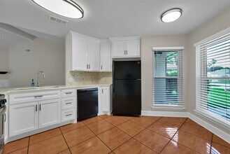 22318 Meadowrock Dr in Spring, TX - Building Photo - Building Photo