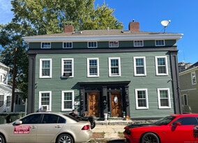 17 Franklin St in New London, CT - Building Photo
