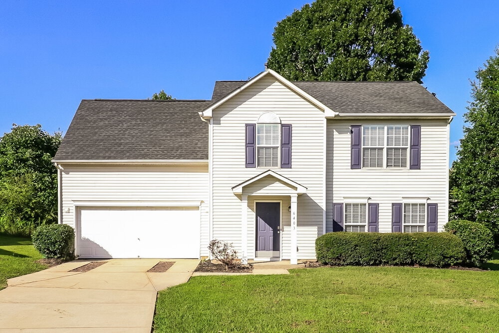 6403 Wedron Ct in Charlotte, NC - Building Photo