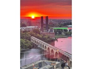 401 S 1st St in Minneapolis, MN - Building Photo - Building Photo