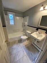 554 Eastern St-Unit -E-3 in New Haven, CT - Building Photo - Building Photo