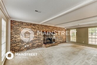 904 Pine Forest Cir in Birmingham, AL - Foto de edificio - Building Photo