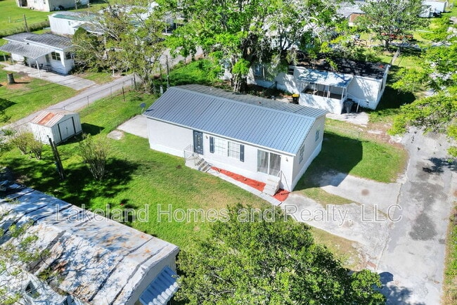 3321 Peachtree Hill Rd in Lakeland, FL - Building Photo - Building Photo