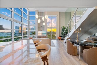 1701 Sunset Harbour Dr in Miami Beach, FL - Building Photo - Building Photo