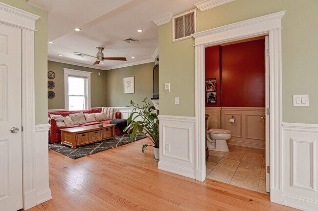 33 Telegraph St, Unit 2 in Boston, MA - Foto de edificio - Building Photo
