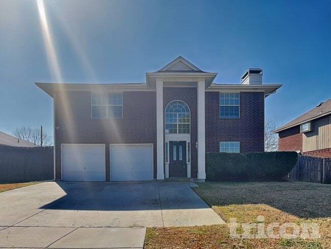 property at 1110 Orangewood Ln