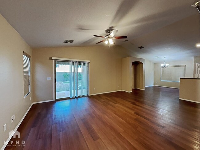 33921 N Barbara Dr in San Tan Valley, AZ - Building Photo - Building Photo