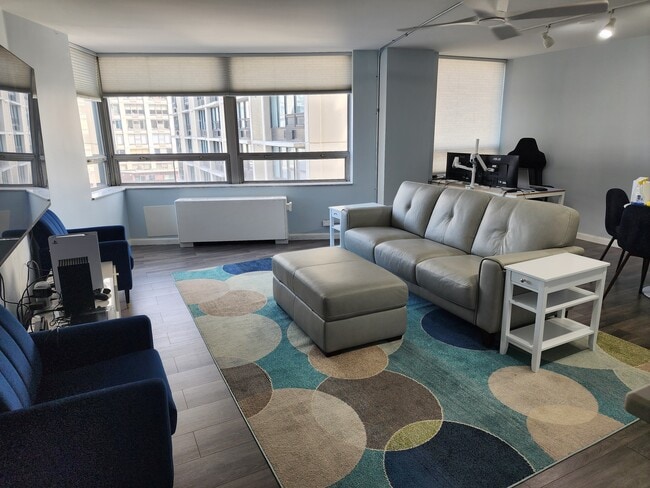 property at 5701 N Sheridan Rd