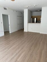 616 Clearwater Park Rd in West Palm Beach, FL - Building Photo - Building Photo