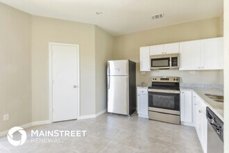 13327 Sun Sierra in San Antonio, TX - Building Photo - Building Photo
