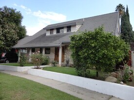 6034 Mary Ellen Ave in Los Angeles, CA - Building Photo