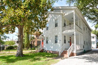 574 Rutledge Ave, Unit A in Charleston, SC - Foto de edificio - Building Photo