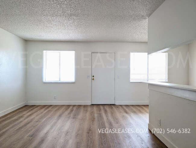 301 Eastminister Ct, Unit C in Henderson, NV - Building Photo - Building Photo