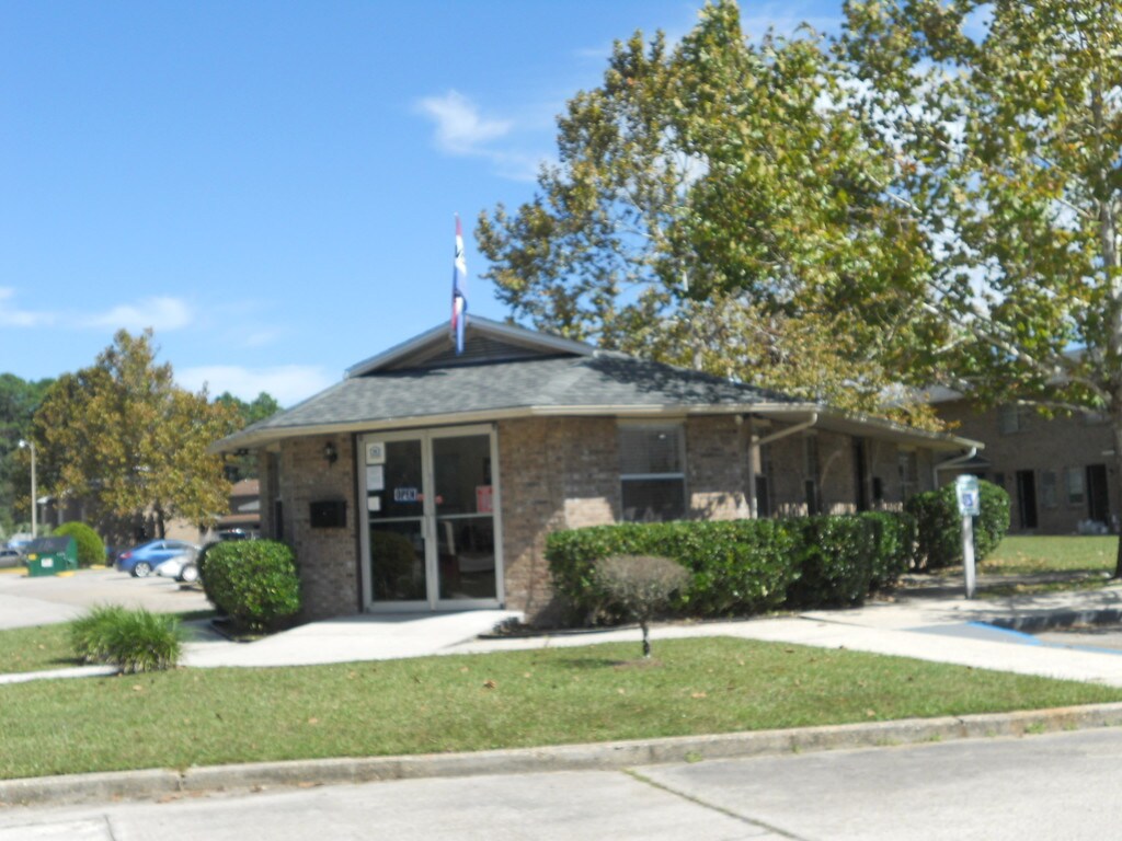 Tyndall Pointe Luxury Townhomes Panama City, FL Apartments