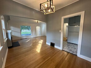 4408 N Hawthorne St in Spokane, WA - Building Photo - Building Photo