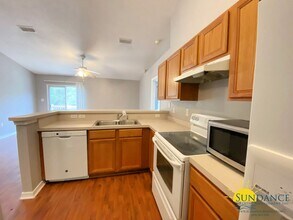 156 Cabana Way in Crestview, FL - Building Photo - Building Photo