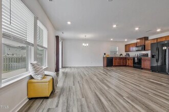 128 Willow Grove Ln in Fuquay Varina, NC - Building Photo - Building Photo