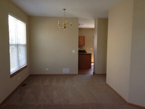 10327 Oxford Dr in Huntley, IL - Building Photo - Building Photo