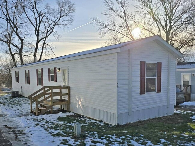 property at 613 Polk St