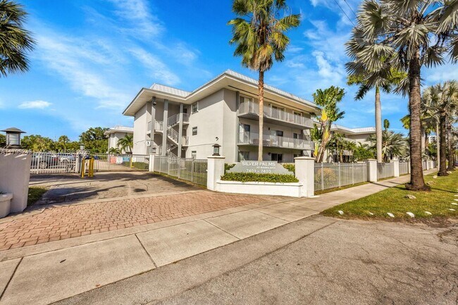 7403 SW 82nd St in Miami, FL - Building Photo - Building Photo