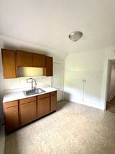 12 Demmer Ave in Pittsburgh, PA - Building Photo - Building Photo