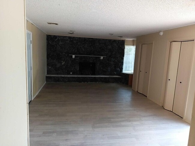 839 E 2nd St in Cushing, OK - Building Photo - Building Photo