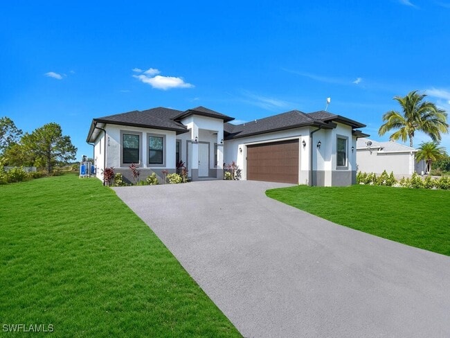 4210 58th Ave NE in Naples, FL - Building Photo - Building Photo