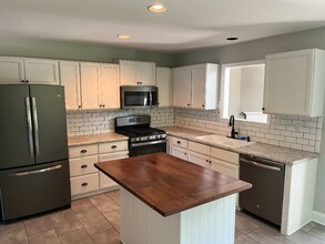 127 Concord Ct in Kennett Square, PA - Building Photo - Building Photo