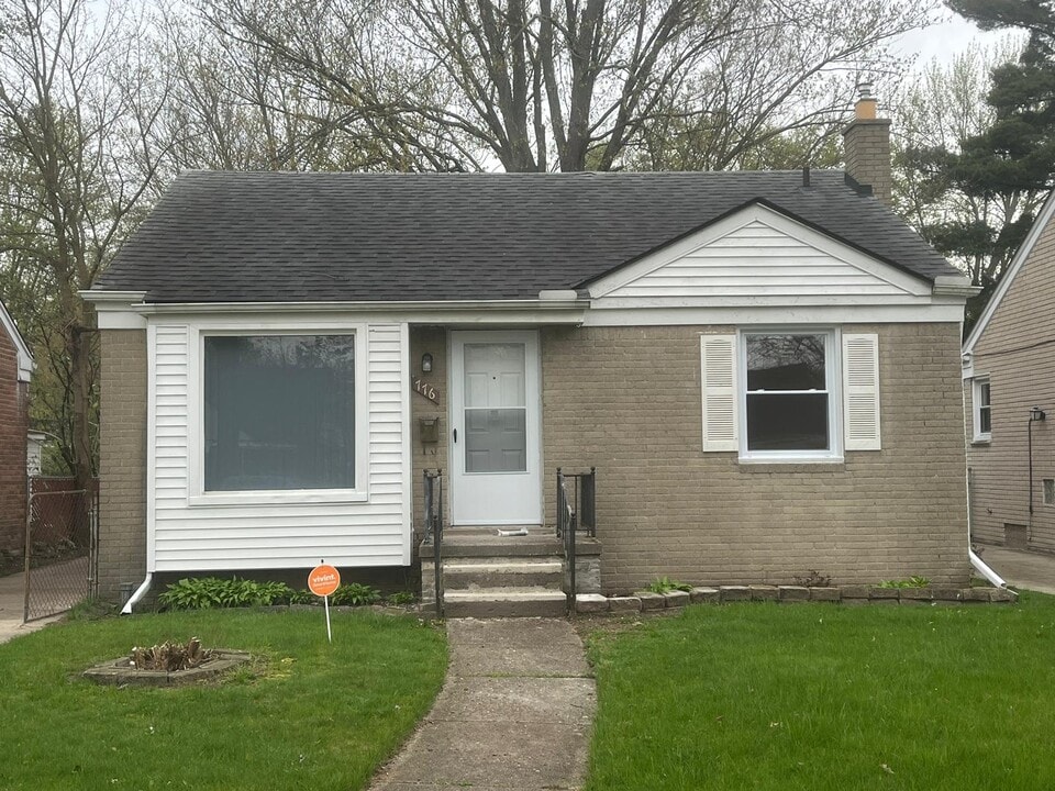 776 John Daly St in Inkster, MI - Building Photo