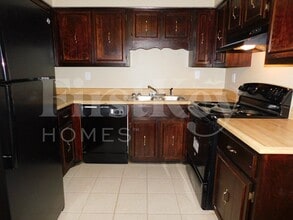 3037 Leeridge Dr in Bartlett, TN - Foto de edificio - Building Photo