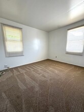 1430-40 Holly Ave in Imperial Beach, CA - Foto de edificio - Building Photo