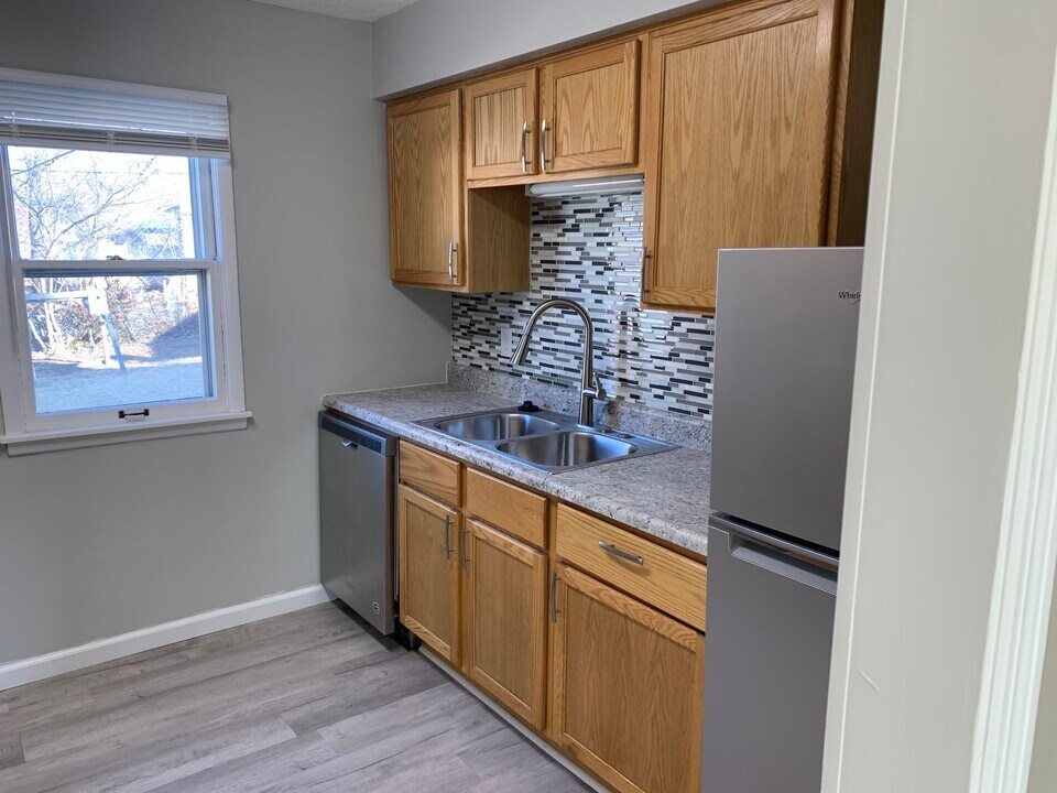 4217 N 60th St in Omaha, NE - Building Photo