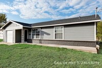 1228 Cleveland St in Greenville, TX - Foto de edificio - Building Photo