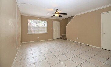 1433 Cedar Post Ln in Houston, TX - Building Photo - Building Photo