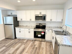 2602 W Ocotillo Rd in Phoenix, AZ - Building Photo - Building Photo