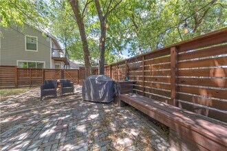 1809 Palma Plaza in Austin, TX - Building Photo - Building Photo